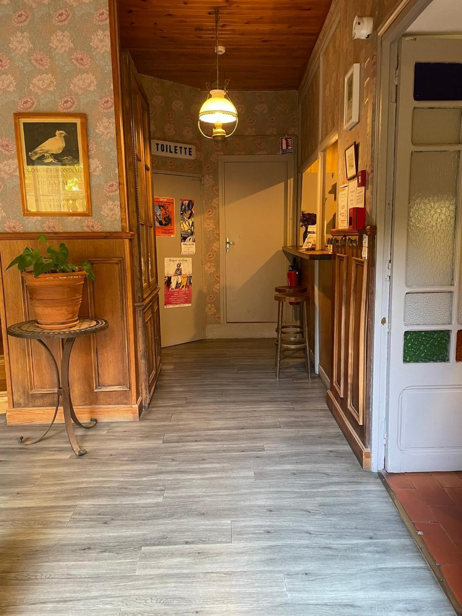 Hotel Vidal Céret Екстериор снимка